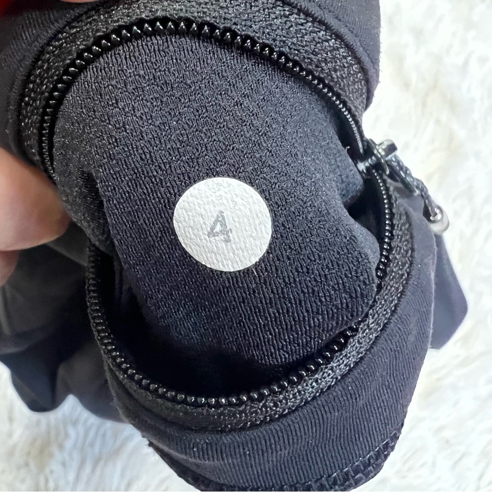 Lululemon Women cropped leggings size 4‎ - Picture 9 of 10